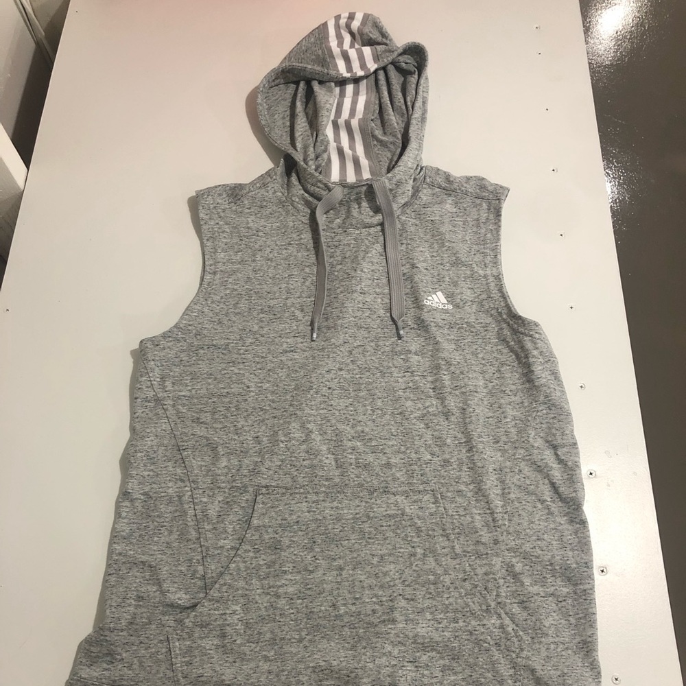 Adidas Sleeveless hooded shirt size M
